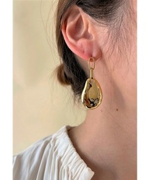 mou（モウ）の「インストーンスウィングぷっくりピアス（ピアス（両耳用））」