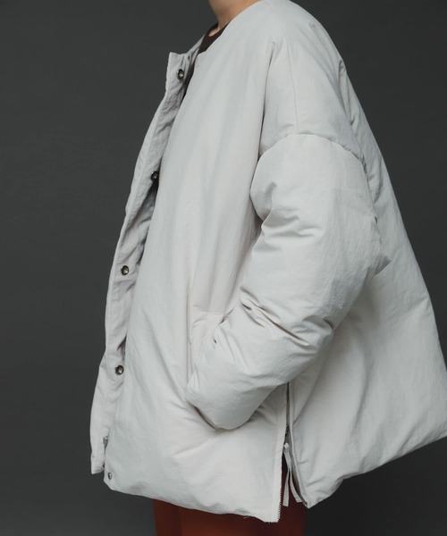 SENSE OF PLACE by URBAN RESEARCH(センスオブプレイスバイアーバンリサーチ)の「ステッチレスグリーンダウンコート(ダウンジャケット/コート・レディース・ブラック/ライトベージュ・ONE)」の9枚目の写真