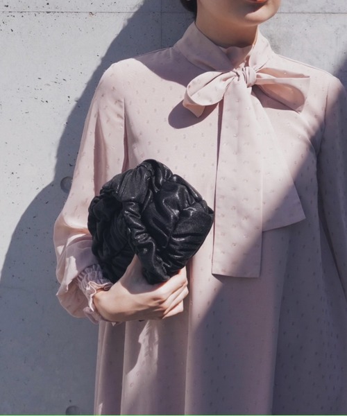 kaene（カエン）の「ラメシャーリングバッグ（ハンドバッグ・レディース・シルバー/ブラック/ゴールド・FREE）」の2枚目の写真