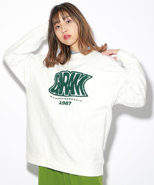 PBLIM（ページボーイリム）の「PAGEBOYLIM/サガラシシュウスウェット（スウェット・レディース・レッド/オフホワイト/ブルー・MEDIUM/LARGE）」の2枚目の写真