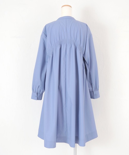 titivate（ティティベイト）の「バックシャーリングワンピース（シャツワンピース・レディース・オフホワイト/ライトグリーン/ブルー/ブラック/ネイビー・S/M/L）」の11枚目の写真