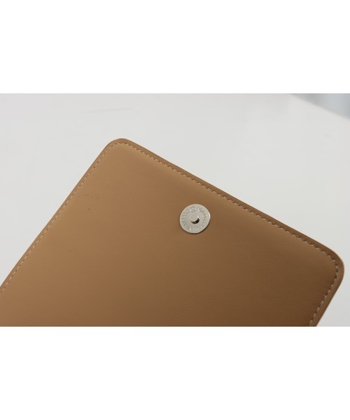 KOBE LETTUCE（コウベレタス）の「ショルダーベルト付き2wayスクエアフラップハンドバッグ（ショルダーバッグ・レディース・ブラック/ベージュ/アイボリー/スモークピンク・FREE）」の7枚目の写真