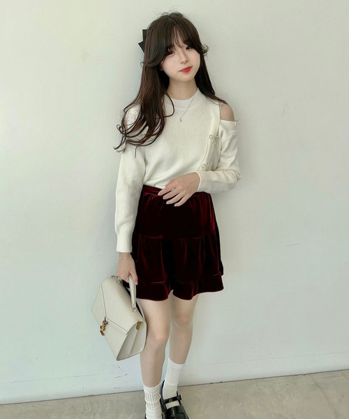 titty＆Co. PETIT by poyo（ティティーアンドコープティバイポヨ）の「【ファッションインフルエンサーPOYO×titty&Co.PETIT】リボンブローチニットプルオーバー（ニット/セーター・レディース・ホワイト・FREE）」の2枚目の写真