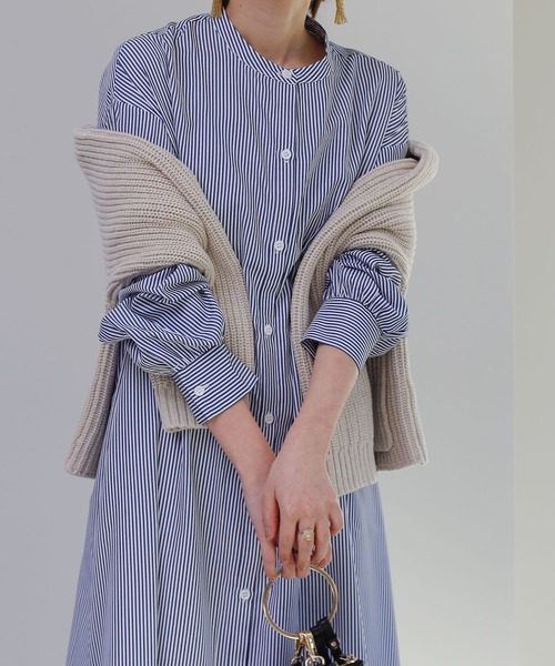 COLONY 2139（コロニートゥーワンスリーナイン）の「ストライプバンドカラーシャツワンピース（ワンピース・レディース・グリーン/レッド/ネイビー・FREE）」の4枚目の写真