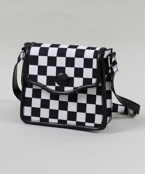 SPINNS(スピンズ)の「ブロックチェック ショルダーバッグ(ショルダーバッグ・メンズ・ブラック×ホワイト/ブラウン・ONESIZE)」の9枚目の写真