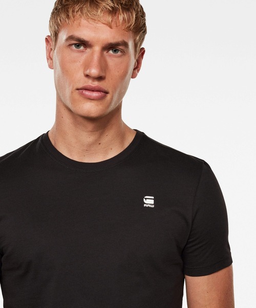 G-STAR（ジースター）の「G-RAW SLIM T-SHIRT/ワンポイント/ロゴ（Tシャツ/カットソー・メンズ・ダークブラック/ホワイト・SMALL/MEDIUM/LARGE/X-LARGE/X-SMALL）」の5枚目の写真