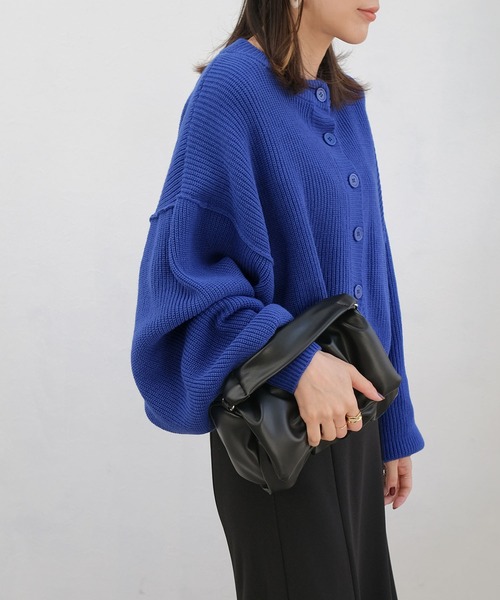 ＡＮＤＪ（アンドジェイ）の「ボリューム袖ショートニットカーディガン（カーディガン/ボレロ・レディース・グリーン/ブルー/イエロー/オフホワイト・M）」の15枚目の写真