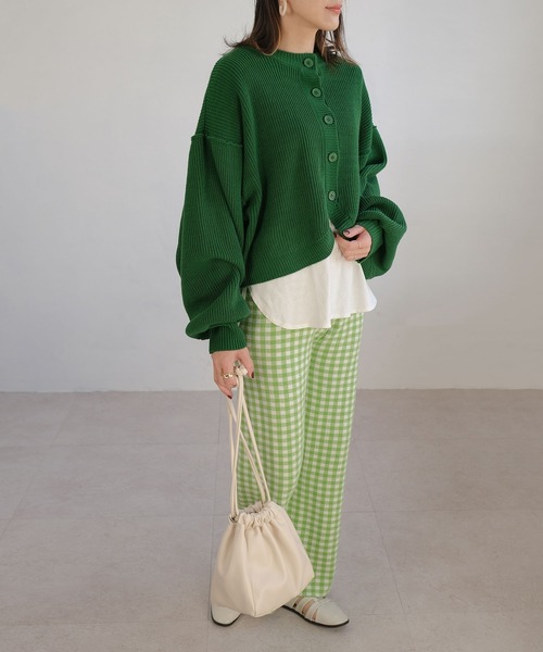 ＡＮＤＪ（アンドジェイ）の「ボリューム袖ショートニットカーディガン（カーディガン/ボレロ・レディース・グリーン/ブルー/イエロー/オフホワイト・M）」の5枚目の写真