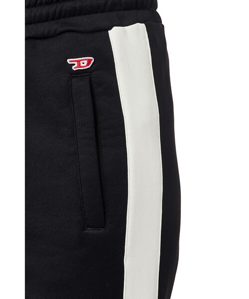 DIESEL(ディーゼル)の「レディース スウェットトラックパンツ サイドライン レギュラーフィット(その他パンツ・レディース・ホワイト/ブラック系その他・MEDIUM/LARGE/SMALL/X-SMALL)」の3枚目の写真