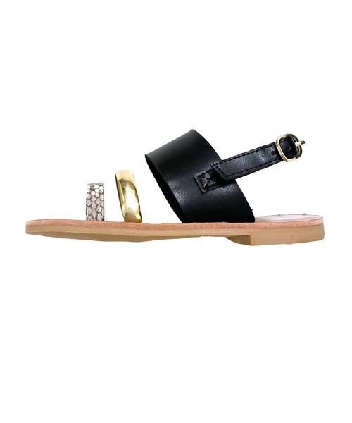 SOROTTO(ソロット)の「【ママとお揃い】3連ストラップのフラットサンダル(サンダル・キッズ・ホワイト/ブラウン/ブラック・17.0cm/22.0cm/19.0cm/20.0cm/18.0cm/21.0cm/16.0cm)」の22枚目の写真