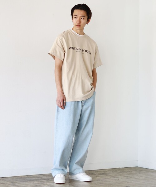 BEAMS（ビームス）の「BEAMS / WISDOM BOOKS  Tシャツ（Tシャツ/カットソー・メンズ・ホワイト/ベージュ・MEDIUM/X-LARGE/SMALL/LARGE）」の4枚目の写真
