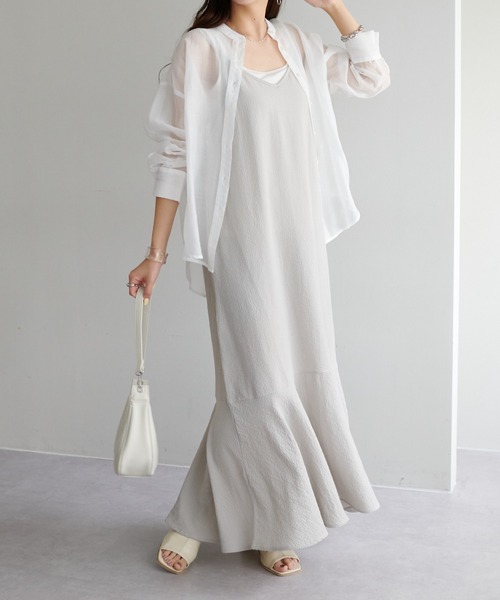 DISCOAT（ディスコート）の「【WEB限定】くしゅくしゅキャミワンピース（ワンピース・レディース・グリーン系その他/アイボリー/ブラック/ライトグレー・FREE）」の3枚目の写真