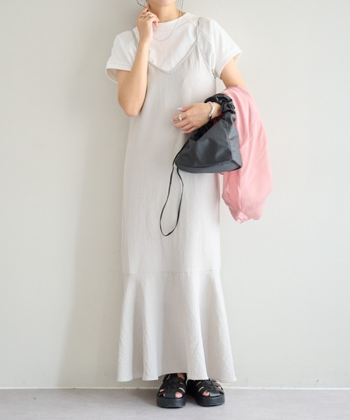 DISCOAT（ディスコート）の「【WEB限定】くしゅくしゅキャミワンピース（ワンピース・レディース・グリーン系その他/アイボリー/ブラック/ライトグレー・FREE）」の19枚目の写真