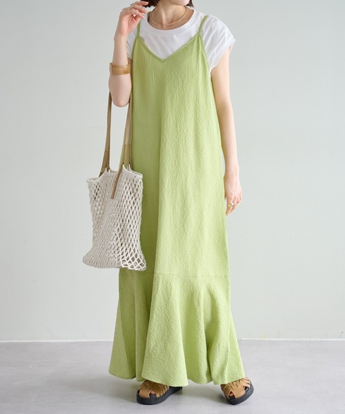 DISCOAT（ディスコート）の「【WEB限定】くしゅくしゅキャミワンピース（ワンピース・レディース・グリーン系その他/アイボリー/ブラック/ライトグレー・FREE）」の5枚目の写真