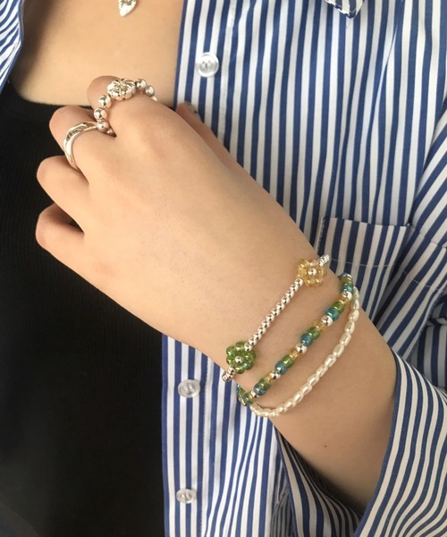 Me%（ミィパーセント）の「☆3点セット☆カラーフラワー3連ブレスレット（ブレスレット・レディース・その他1/ブルー系その他・FREE）」の2枚目の写真