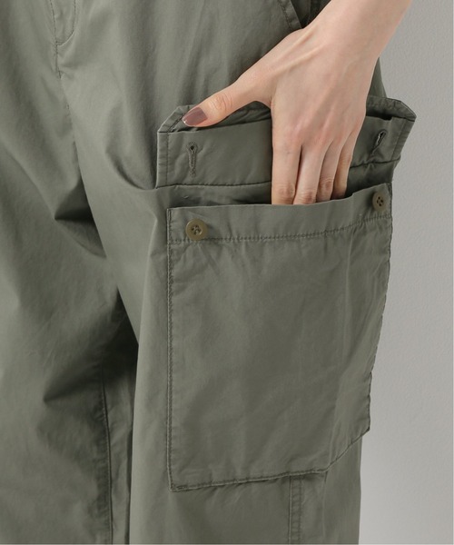 IENA（イエナ）の「コットンツイルカーゴパンツ（その他パンツ・レディース・ベージュ/カーキ・38/36）」の13枚目の写真