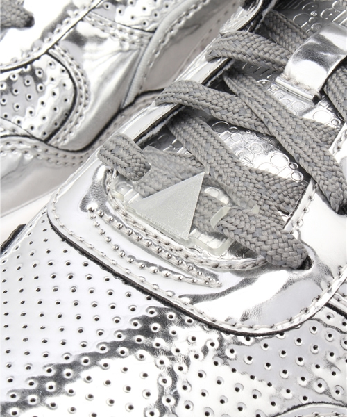 PUMA × ALIFE（プーマ×エーライフ）の「R698 X TRINOMIC X ALIFE（スニーカー・メンズ・シルバー・24.5cm/28cm/24cm/22.5cm/23.5cm/26cm/25.5cm/30.0cm/28.5cm/23cm/27cm/27.5cm/25cm/29cm/26.5cm）」の6枚目の写真