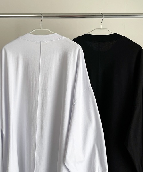 y/m by MIHO（イムバイミホ）の「サイドスリットビッグロンT（Tシャツ/カットソー・レディース・ホワイト/ブラック・FREE）」の16枚目の写真