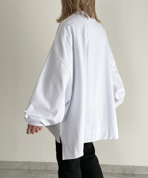 y/m by MIHO（イムバイミホ）の「サイドスリットビッグロンT（Tシャツ/カットソー・レディース・ホワイト/ブラック・FREE）」の13枚目の写真