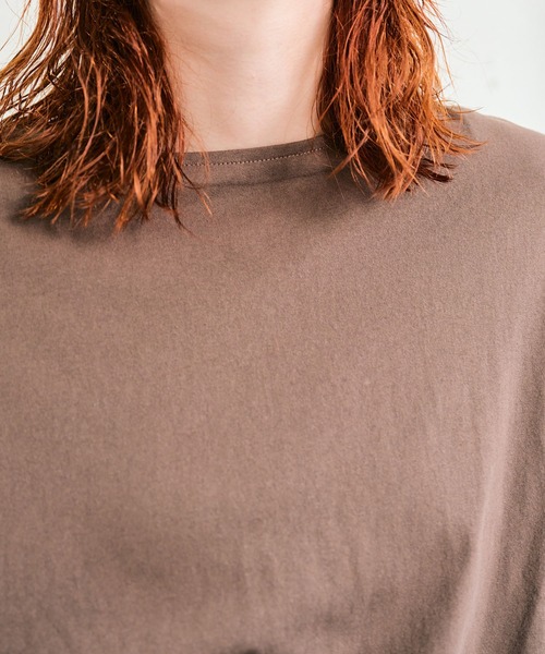 ECRIRE（エクリール）の「バックドレープオーバーサイズコットンTシャツ（Tシャツ/カットソー・レディース・ダークブラウン/オフホワイト/モカ・フリー）」の12枚目の写真