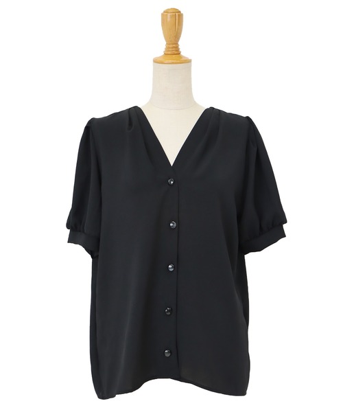 BLUEEAST(ブルーイースト)の「パールドットボタンブラウス(シャツ/ブラウス・レディース・ブラック/ブルー/アイボリー/ベージュ/ブルーグレー/ライトカーキ・MEDIUM)」の7枚目の写真