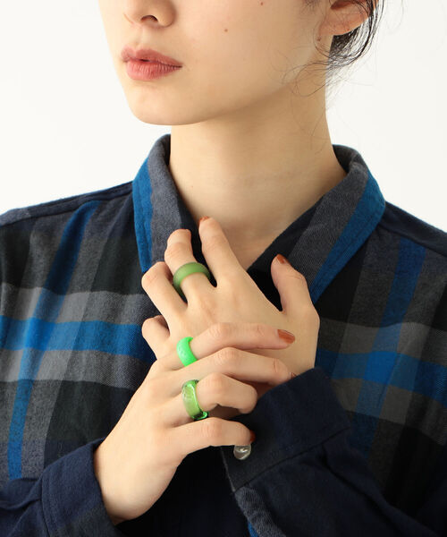 BEAMS BOY（ビームスボーイ）の「BEAMS BOY / アクリル リング 3P（リング・レディース・ホワイト/レッド/イエロー/ブルー/グリーン/パープル・ONE SIZE）」の7枚目の写真