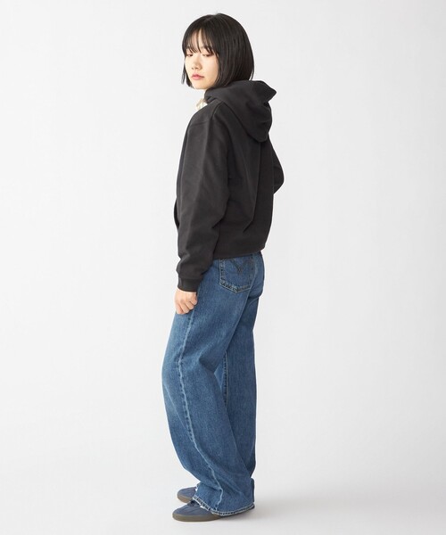 SHIPS（シップス）の「【WEB限定】SHIPS: マイクロ SHIPS 刺繍 ロゴ 裏毛 スウェット プルオーバーパーカー（パーカー・メンズ・ライトブルー/ブラック/ネイビー/グレー/オリーブ・SMALL/MEDIUM/LARGE/X-LARGE）」の9枚目の写真