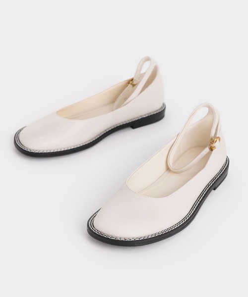 CHARLES & KEITH（チャールズ & キース）の「アンクルストラップ バレリーナ（バレエシューズ・レディース・ブラック系その他2/オフホワイト/ブラック・25.5cm/24.5cm/23cm/23.5cm/22.5cm/25cm）」の13枚目の写真