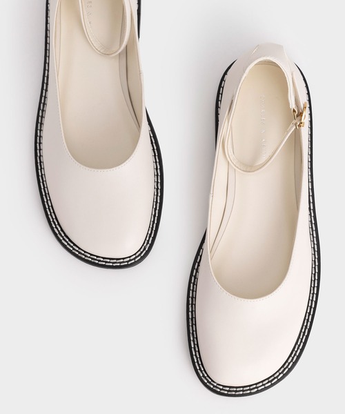 CHARLES & KEITH（チャールズ & キース）の「アンクルストラップ