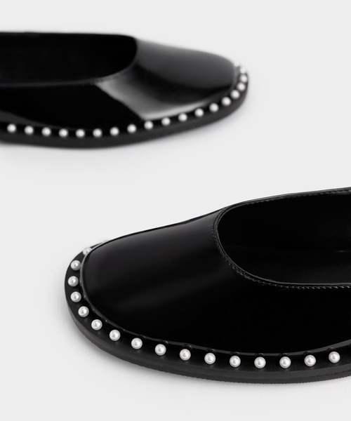 CHARLES & KEITH（チャールズ & キース）の「アンクルストラップ バレリーナ（バレエシューズ・レディース・ブラック系その他2/オフホワイト/ブラック・25.5cm/24.5cm/23cm/23.5cm/22.5cm/25cm）」の9枚目の写真