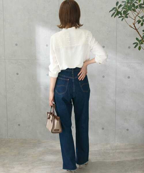 URBAN RESEARCH ROSSO(アーバンリサーチロッソ)の「ウォッシャブルレースブラウス(シャツ/ブラウス・レディース・ネイビー/オフホワイト/モカ・FREE)」の9枚目の写真