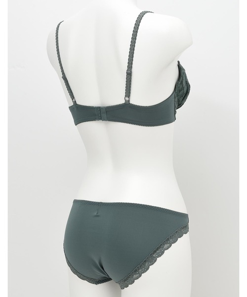 AMPHI（アンフィ）の「【まる胸メイク】ラッセルレース×ケミカルレース（ブラ&ショーツ・レディース・ブラック/グレー/イエロー/モスグリーン/バイオレット/スモークピンク/グレイッシュブルー/クリーム/テラコッタ・B65/B70/C70/D70/B75/C65/C75/D65/D75/E65/E70/E75）」の18枚目の写真