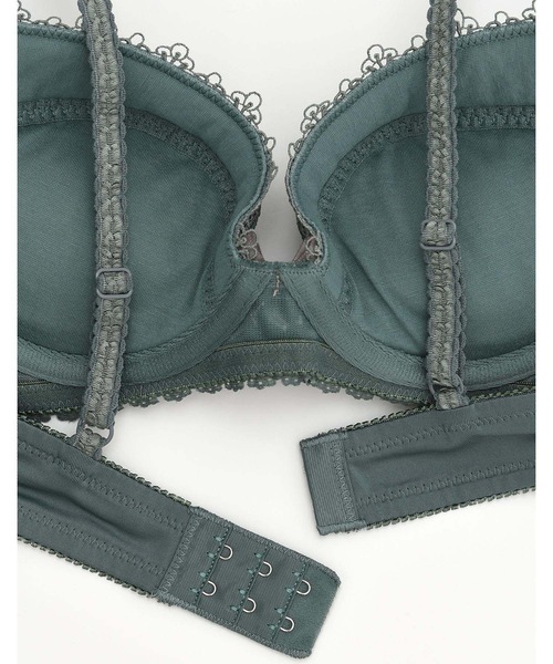 AMPHI（アンフィ）の「【まる胸メイク】ラッセルレース×ケミカルレース（ブラ&ショーツ・レディース・ブラック/グレー/イエロー/モスグリーン/バイオレット/スモークピンク/グレイッシュブルー/クリーム/テラコッタ・B65/B70/C70/D70/B75/C65/C75/D65/D75/E65/E70/E75）」の14枚目の写真