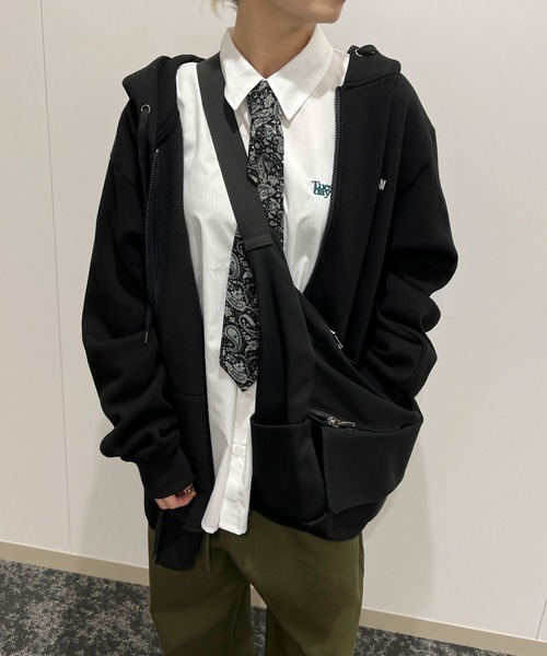 PairPair（ペアペア）の「ネクタイ付きシャツ（シャツ/ブラウス・メンズ・ブラック/ネイビー/グリーン・MEDIUM/LARGE）」の2枚目の写真