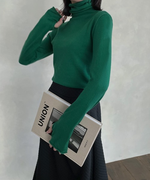 hellam（へラム）の「アームウォーマー袖ハイネックニット（ニット/セーター・レディース・ブラック/パープル/オレンジ/グリーン/アイボリー/その他/杢グレー/レッド/チャコール・FREE）」の5枚目の写真