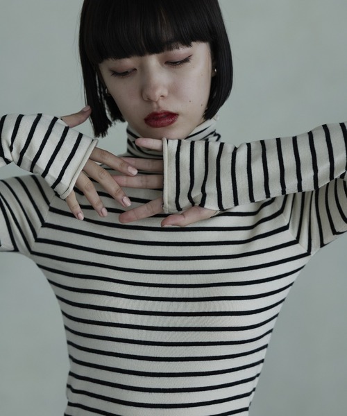 hellam（へラム）の「アームウォーマー袖ハイネックニット（ニット/セーター・レディース・ブラック/パープル/オレンジ/グリーン/アイボリー/その他/杢グレー/レッド/チャコール・FREE）」の9枚目の写真