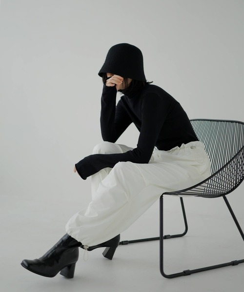 hellam（へラム）の「アームウォーマー袖ハイネックニット（ニット/セーター・レディース・ブラック/パープル/オレンジ/グリーン/アイボリー/その他/杢グレー/レッド/チャコール・FREE）」の16枚目の写真