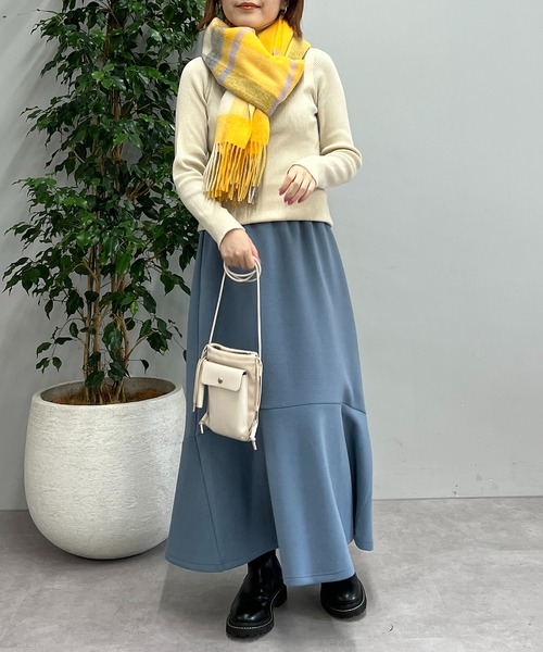 un dix cors(アンディコール)の「なめらかな肌触り ウールチェックストール(ストール/ショール・レディース・アイボリー/イエロー・FREE)」の6枚目の写真