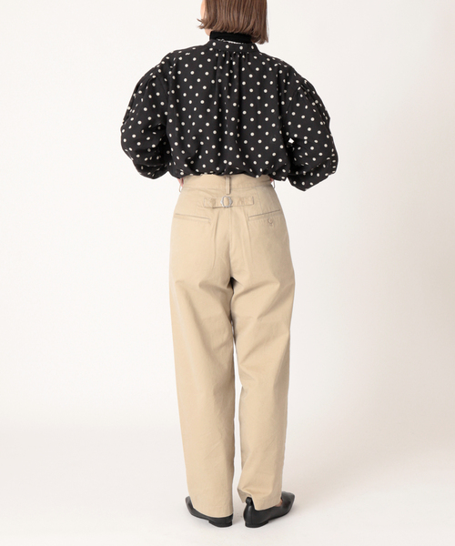 B.C STOCK（ベーセーストック）の「チノタックトラウザー（チノパンツ・レディース・アイボリー/ベージュ/カーキ/ネイビー・SMALL/MEDIUM）」の10枚目の写真