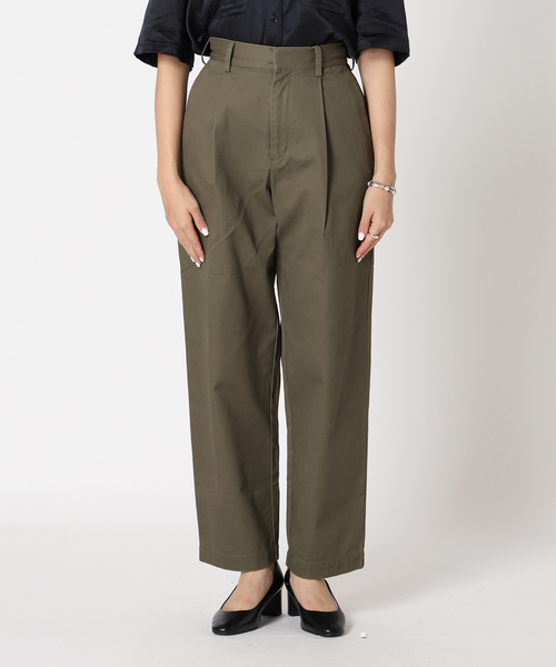 B.C STOCK（ベーセーストック）の「チノタックトラウザー（チノパンツ・レディース・アイボリー/ベージュ/カーキ/ネイビー・SMALL/MEDIUM）」の13枚目の写真