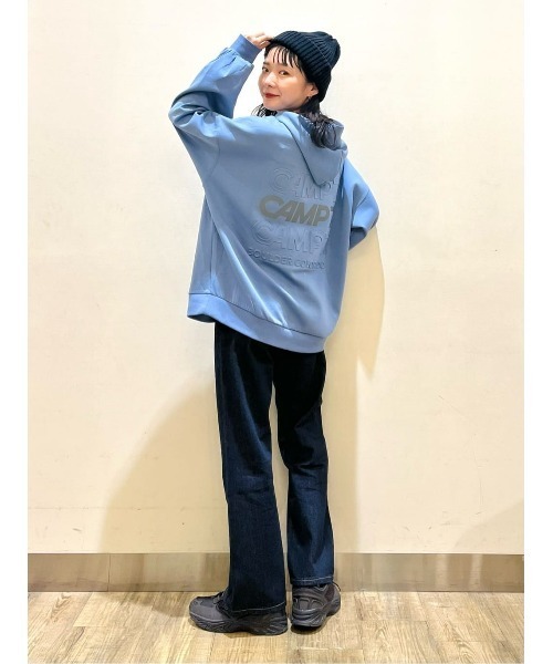 CAMP7（キャンプセブン）の「【CAMP7】３段ロゴエンボスパーカー（パーカー・レディース・ベージュ/ブラック/ブルー・M/L）」の19枚目の写真