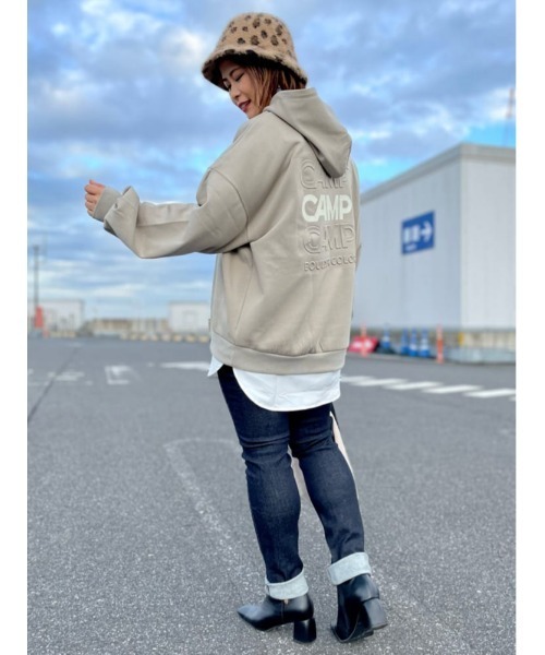 CAMP7（キャンプセブン）の「【CAMP7】３段ロゴエンボスパーカー（パーカー・レディース・ベージュ/ブラック/ブルー・M/L）」の15枚目の写真