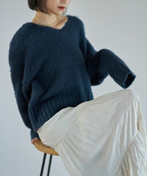 Reurie'（レウリィ）の「フラッフィーカラーニット/origial fluffy color knit（ニット/セーター・レディース・ネイビー/ベージュ/ピンク/マスタード/テラコッタ・FREE）」の4枚目の写真