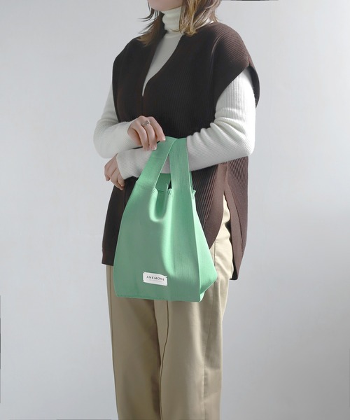 ANEMONE（アネモネ）の「シンプルニットトートバッグ[S]（トートバッグ・レディース・パープル/オレンジ/ターコイズブルー/アイボリー/ダークグレー/イエロー/ピンク/グリーン/ライトピンク/ライトグレー/A/ブルー/ラベンダー/ミント/ライトイエロー/ブラウン/ブラック/ダークパープル/ワイン/E/B/ベージュ/C/D/ネイビー/クリアブルー/H/I/J/F/G/ナチュラル/エメラルド/レッド・FREE）」の11枚目の写真