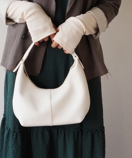 ammy.（エイミードット）の「【 ammy. / エイミードット 】 センターシーム ワンハンドル バッグ（ハンドバッグ・レディース・ブラック/ベージュ/ホワイト/グリーン/ブラウン/ダークブラウン/シルバー・FREE）」の22枚目の写真