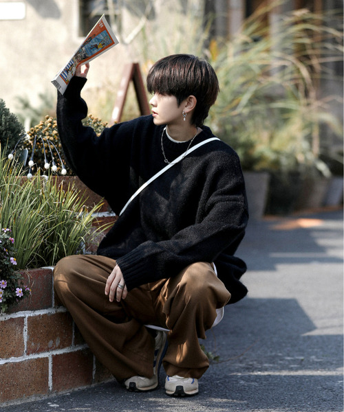 neos（ネオス）の「【neos -addictive design-】ビッグシルエット モヘアライク クルーネック ニット セーター（ニット/セーター・メンズ・ブルー/グレイッシュベージュ/ブラック/ホワイト/モカ・MEDIUM/LARGE）」の15枚目の写真