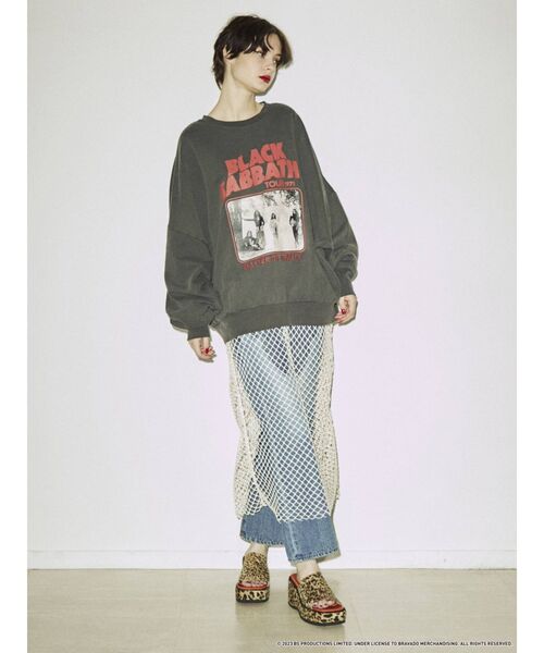 jouetie（ジュエティ）の「BLACKSABBATH ルーズプルオーバー【コラボ/スウェット】（スウェット・レディース・ブラック/ピンク/アイボリー・MEDIUM）」の14枚目の写真