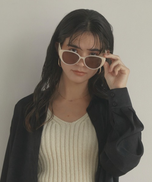 ACYM（アシーム）の「Obal frame サングラス（サングラス・レディース・アイボリー/ブラック・FREE）」の9枚目の写真