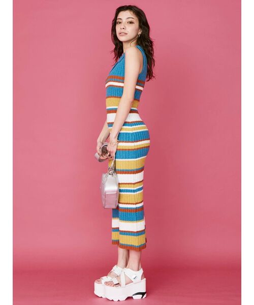 EVRIS（エヴリス）の「マルチボーダーロングニットワンピース（ワンピース・レディース・ブラック/ブルー・FREE）」の20枚目の写真