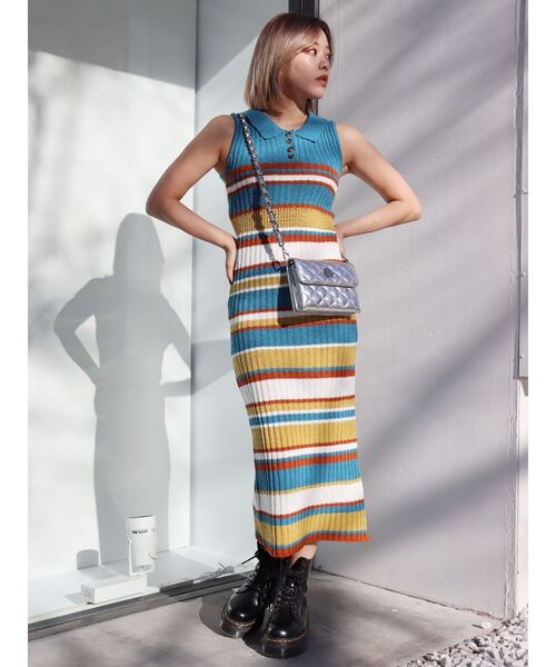 EVRIS（エヴリス）の「マルチボーダーロングニットワンピース（ワンピース・レディース・ブラック/ブルー・FREE）」の3枚目の写真